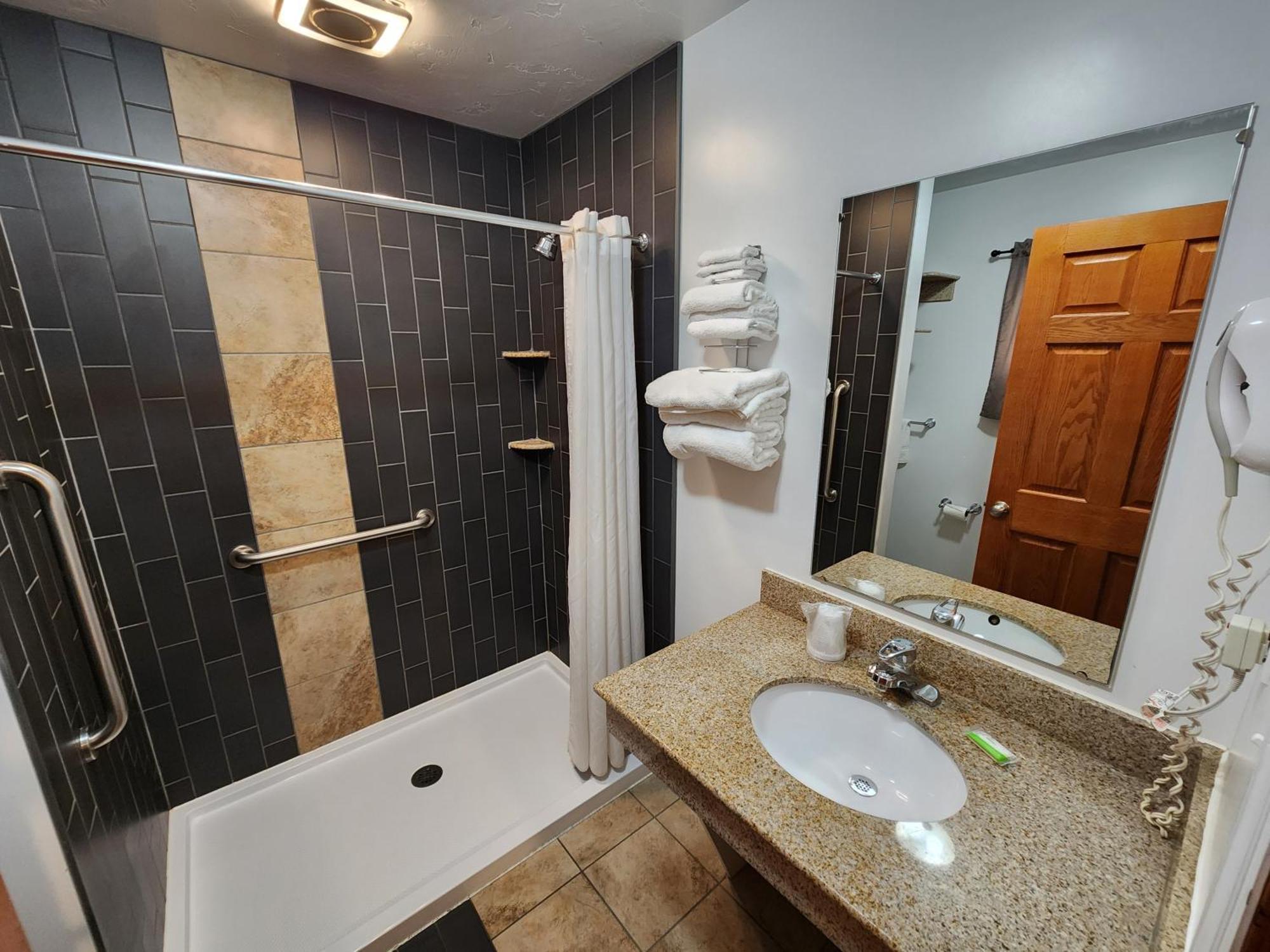 Jefferson Hills Motel Clairton Εξωτερικό φωτογραφία