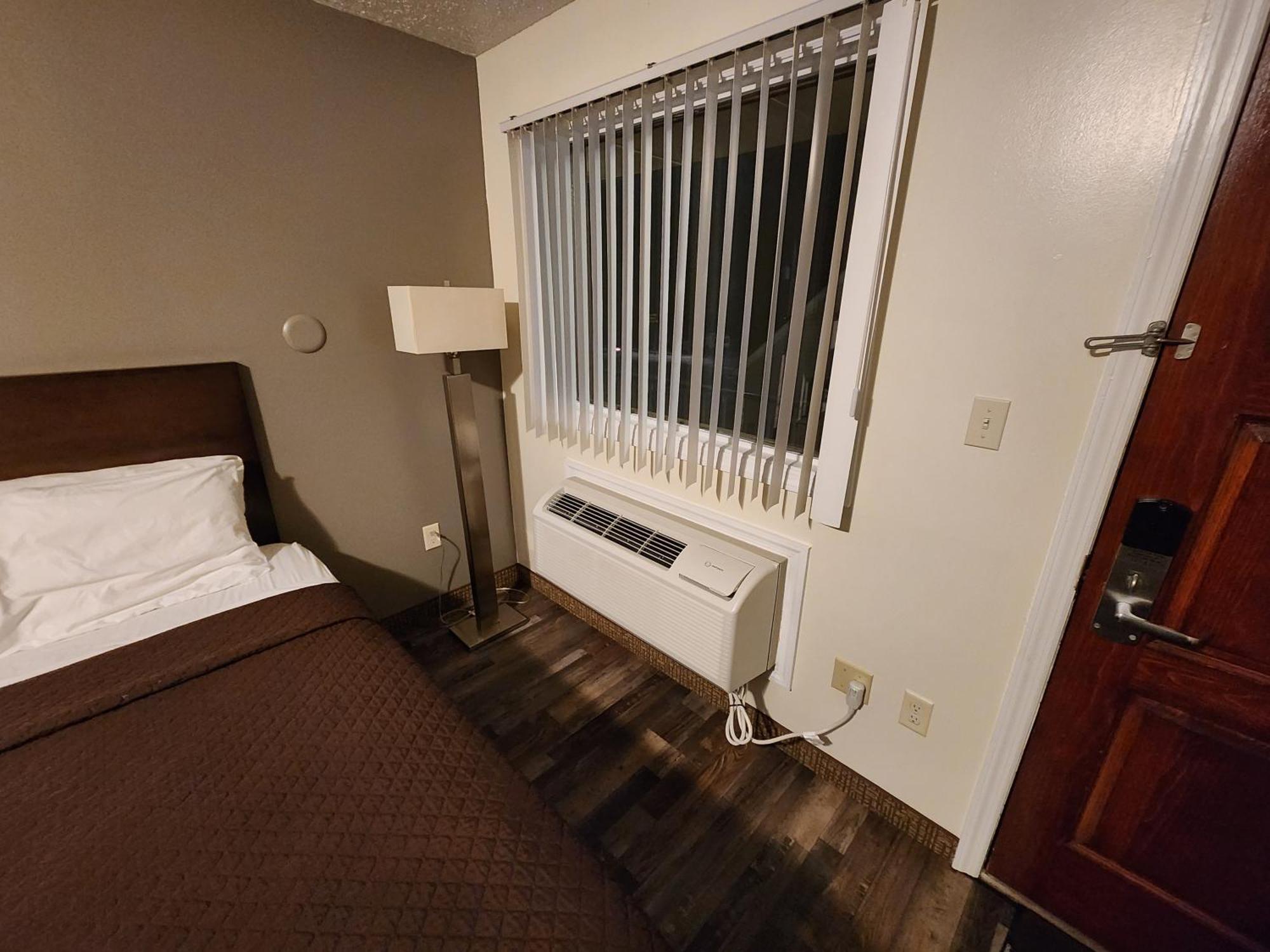 Jefferson Hills Motel Clairton Δωμάτιο φωτογραφία