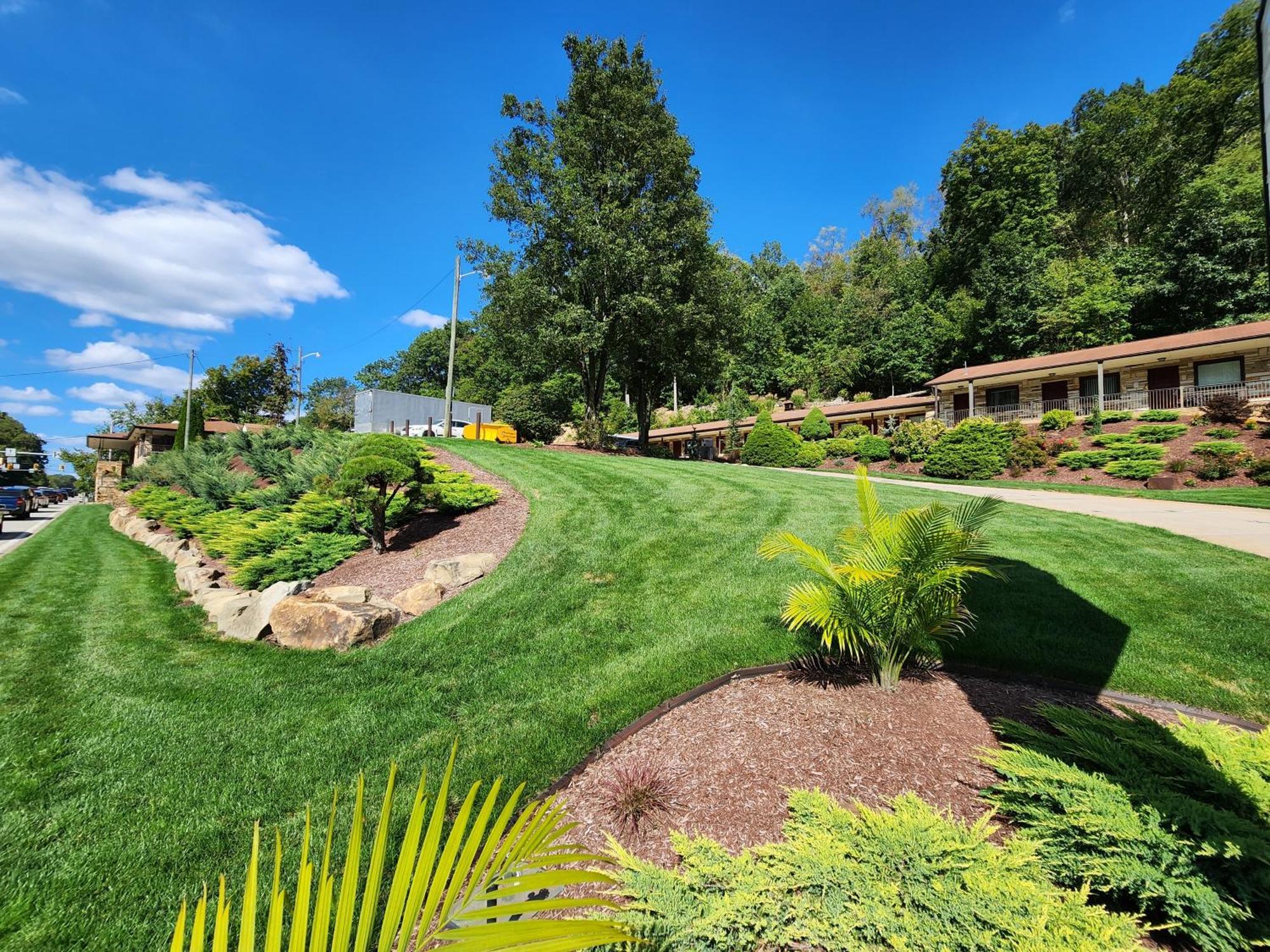 Jefferson Hills Motel Clairton Εξωτερικό φωτογραφία