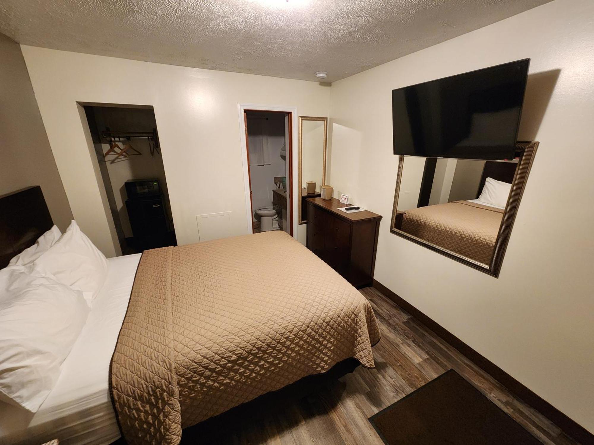 Jefferson Hills Motel Clairton Εξωτερικό φωτογραφία